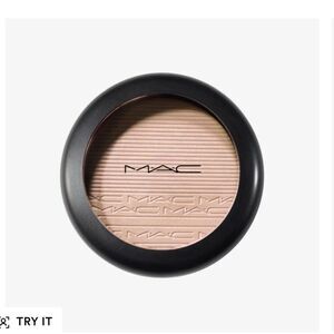 NIB 43.00 MAC
Extra Dimension Skinfinish Highlighter